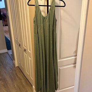 HALARA Olive Green Maxi Dress